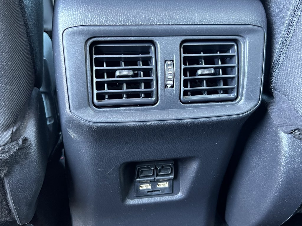 Used 2021 Toyota RAV4 XLE AWD/4WD image 13