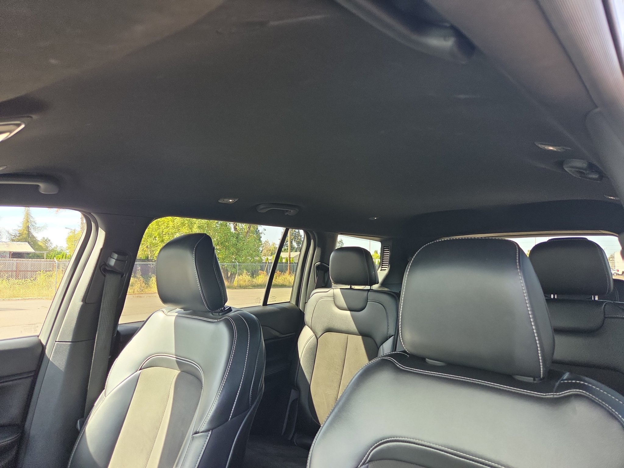 Used 2023 Jeep Grand Cherokee L Laredo AWD/4WD image 18
