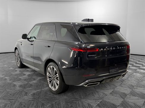 New 2026 Land Rover Range Rover Sport SE image 3