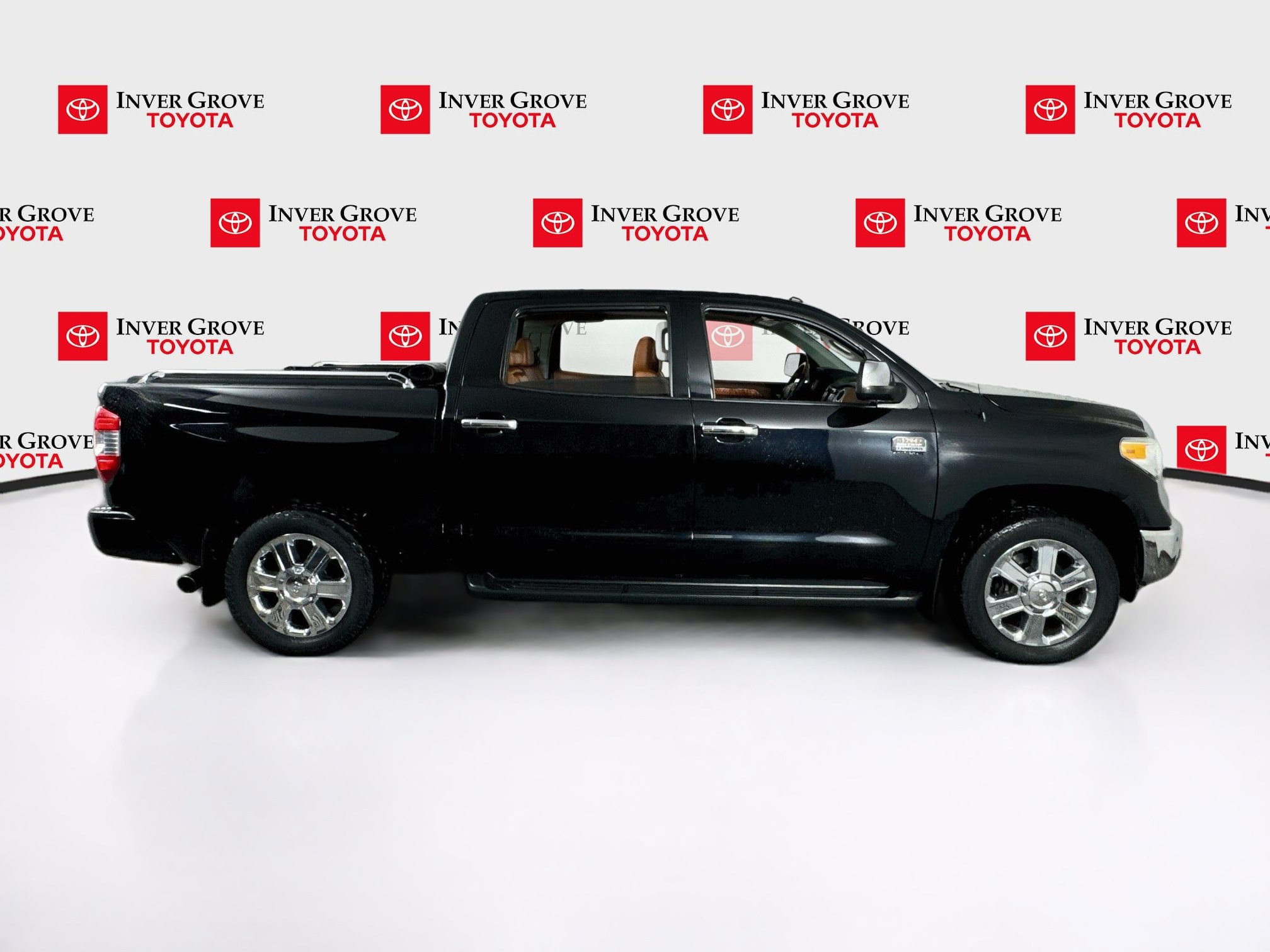 Used 2015 Toyota Tundra 1794 Edition AWD/4WD image 4