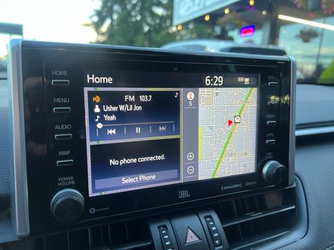 Used 2020 Toyota RAV4 Limited image 37