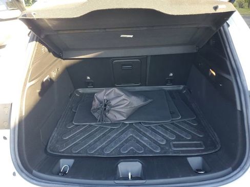 Used 2024 Alfa Romeo Tonale Ti w/ Premium Interior Package image 9