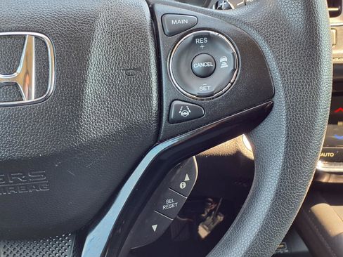 Used 2019 Honda HR-V EX image 17