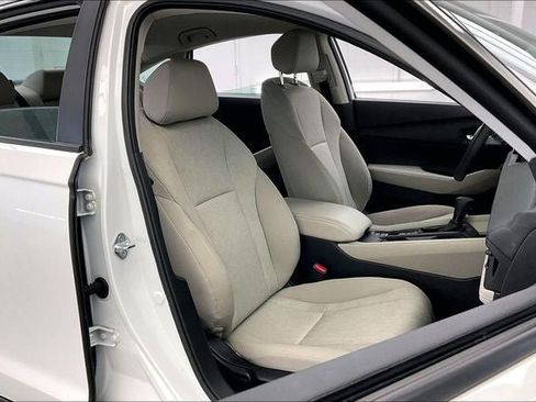 Certified 2023 Honda Accord LX image 7