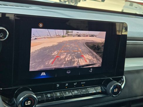 Used 2023 Chevrolet Colorado LT w/ LT Convenience Package RWD image 16