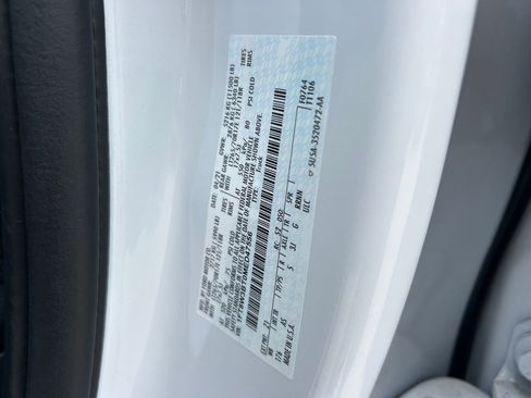 Used 2021 Ford F350 XL w/ Power Equipment Group image 10