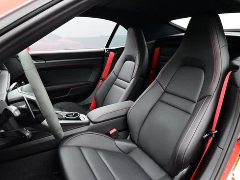 Certified 2025 Porsche 911 Carrera RWD image 5