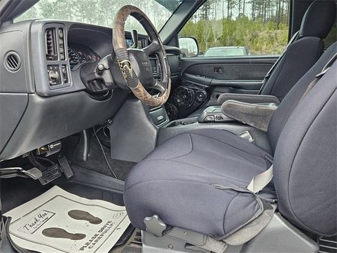Used 2001 GMC Sierra 1500 SLE w/ Off-Road Chassis Pkg image 14