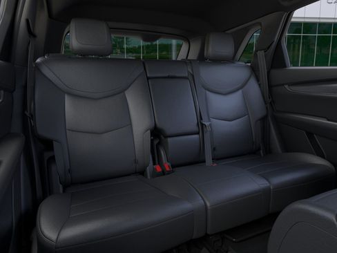 New 2026 Cadillac XT5 Luxury image 17