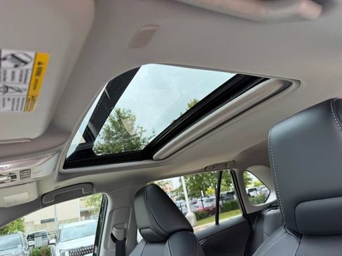 Used 2025 Toyota RAV4 Limited FWD image 28
