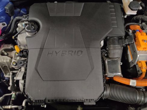 Used 2023 Hyundai Elantra Limited image 30