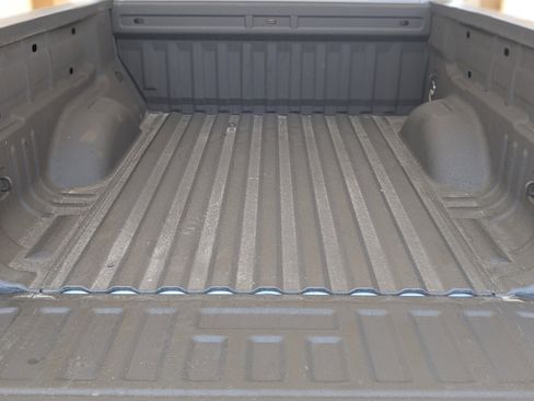 Used 2022 GMC Canyon Elevation image 18