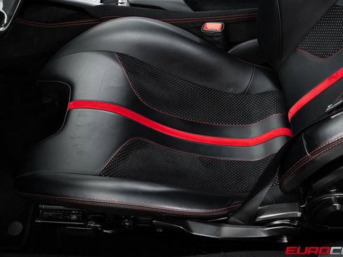 Used 2020 Ferrari F8 Tributo image 50