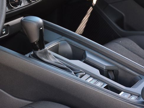 Used 2025 Honda Accord SE image 9