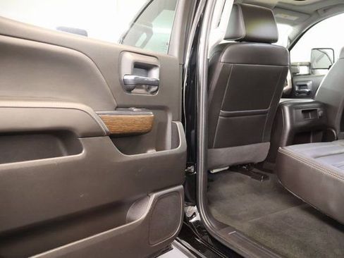 Used 2017 GMC Sierra 2500 Denali w/ Duramax Plus Package image 29
