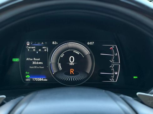 Used 2020 Lexus ES 300h w/ Premium Package image 30