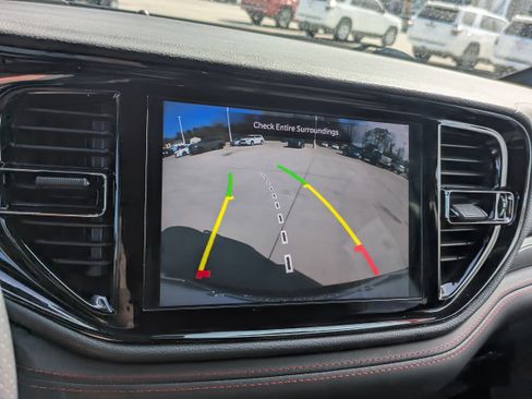 Certified 2025 Dodge Durango GT w/ Trailer Tow Group IV image 23