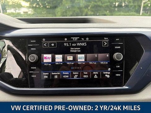 Certified 2022 Volkswagen Taos SE FWD image 29