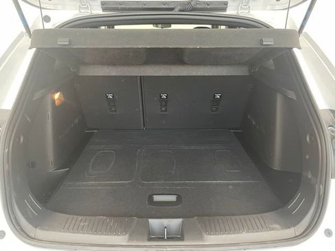 Used 2025 Chevrolet Trax RS w/ Driver Confidence Package image 8