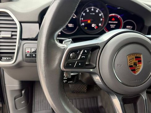 Used 2021 Porsche Cayenne Coupe AWD/4WD image 6