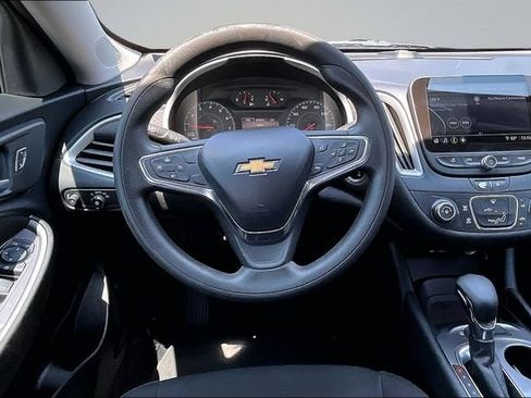 Used 2021 Chevrolet Malibu LS w/ LPO, Convenience Package 2 FWD image 8