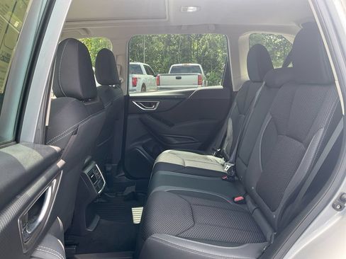 Used 2023 Subaru Forester Premium AWD/4WD image 14