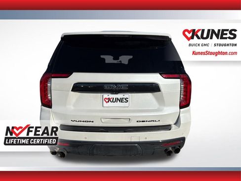 Used 2023 GMC Yukon XL Denali Ultimate image 10