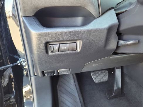 Used 2024 Toyota RAV4 XLE FWD image 23