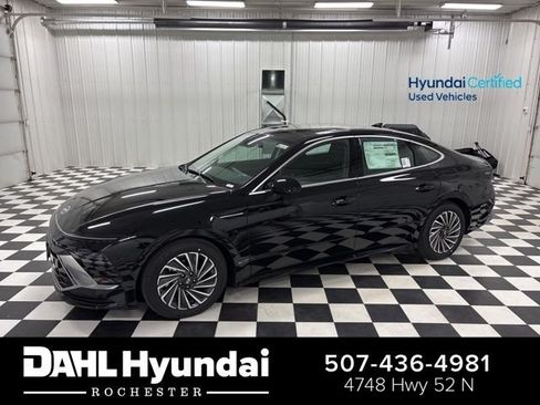 Used 2026 Hyundai Sonata SEL FWD image 1