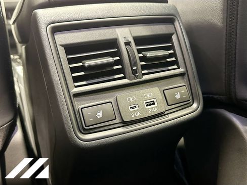 Used 2026 Subaru Outback Touring XT AWD/4WD image 28
