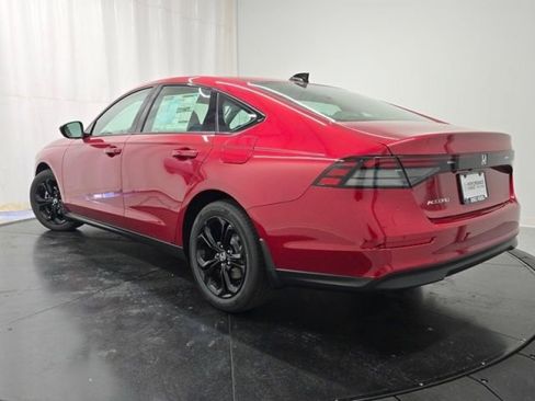 Used 2025 Honda Accord SE image 26