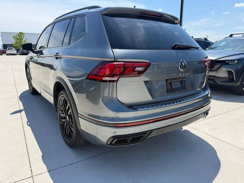 Used 2022 Volkswagen Tiguan SE R-Line AWD/4WD image 7