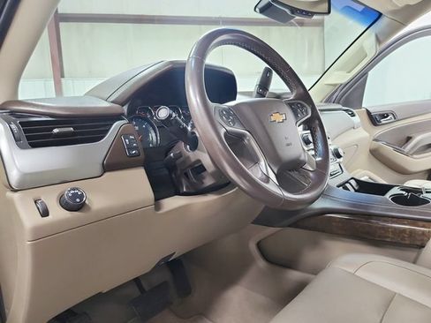 Used 2019 Chevrolet Tahoe LT RWD image 17