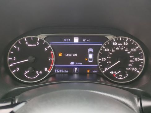 Used 2023 Nissan Altima 2.5 SL FWD image 32