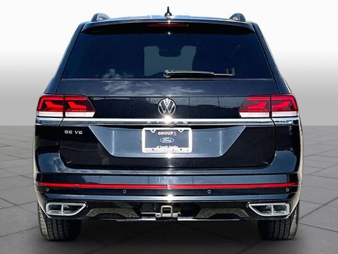 Used 2021 Volkswagen Atlas SE w/ Panoramic Sunroof Package FWD image 5
