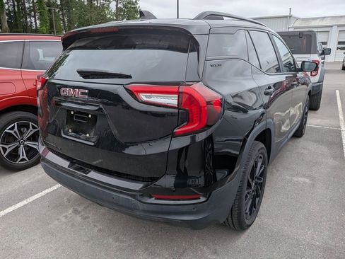 Certified 2023 GMC Terrain SLE w/ Elevation Edition FWD image 8