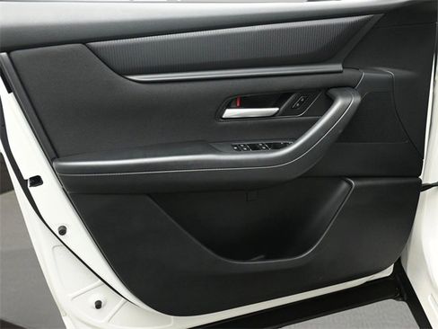 Used 2025 MAZDA CX-90 3.3 Turbo w/ Select Package image 9