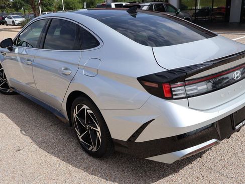 Used 2025 Hyundai Sonata SEL FWD image 5