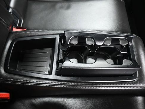 Used 2017 BMW M4 Convertible image 40