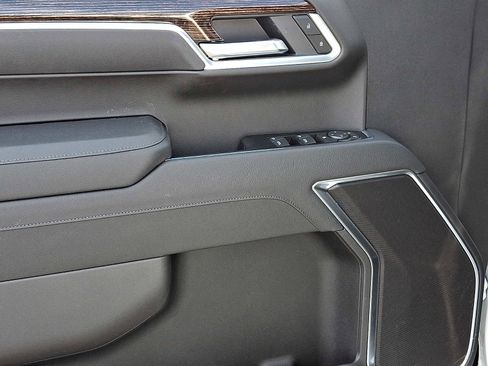 New 2026 GMC Sierra 1500 SLE image 10