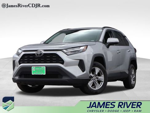Used 2024 Toyota RAV4 XLE FWD image 1