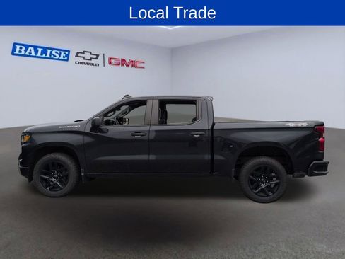 Used 2023 Chevrolet Silverado 1500 Custom AWD/4WD image 6