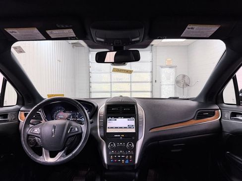 Used 2019 Lincoln MKC Reserve w/ MKC Climate Package FWD image 28