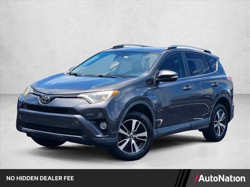 Used 2017 Toyota RAV4 XLE FWD image 1