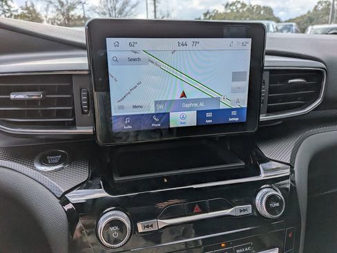 Used 2024 Ford Explorer ST-Line w/ Class IV Trailer Tow Package image 25