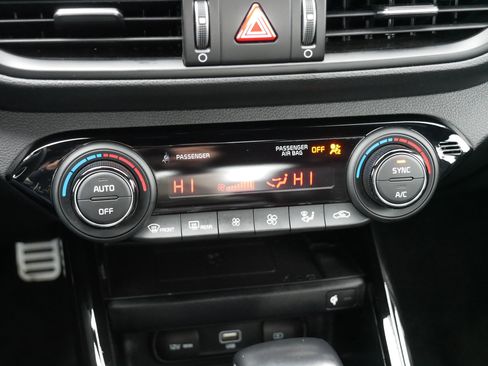 Certified 2023 Kia Forte GT-Line w/ GT-Line Premium Package image 23