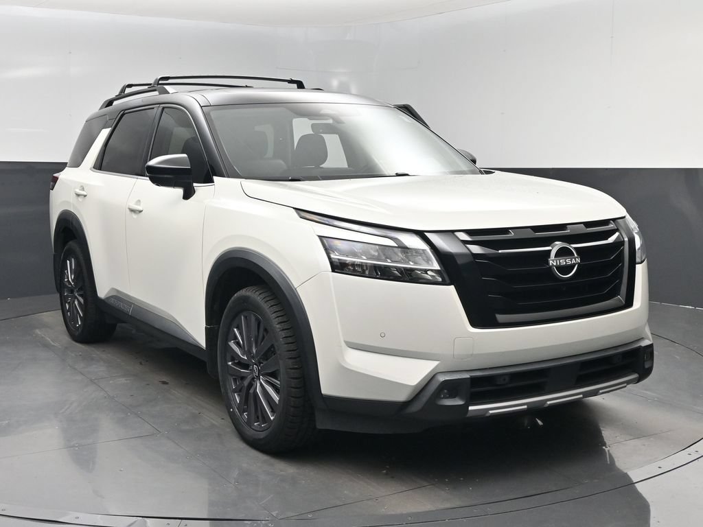 Used 2023 Nissan Pathfinder SL w/ SL Premium Package FWD image 8