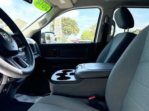 Used 2018 RAM 1500 Express RWD image 10