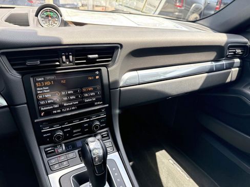 Used 2014 Porsche 911 Carrera 4S AWD/4WD image 20