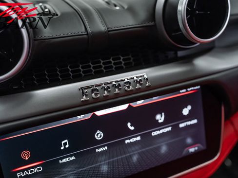 Used 2020 Ferrari Portofino RWD image 49